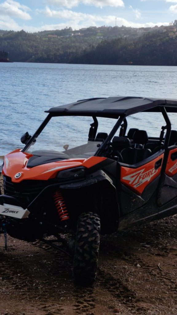 Buggy off-road com fundo de rio em Tomar – experiência Thomar Adventure
